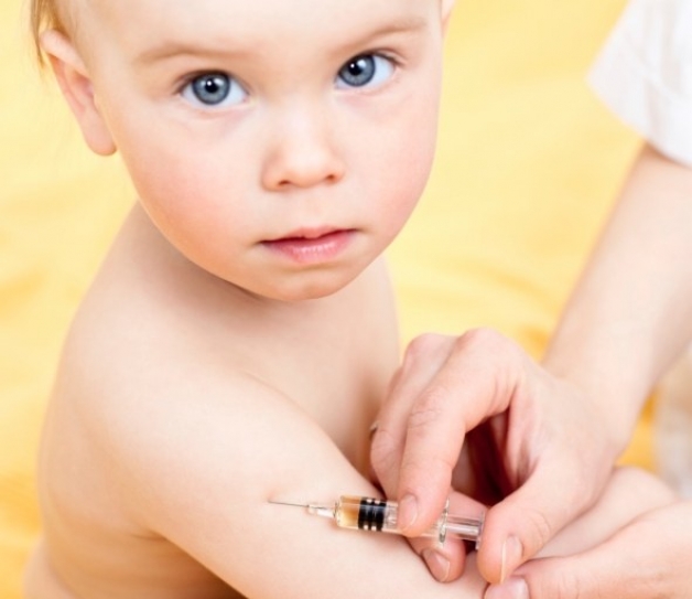 Free vaccinations to protect babies against deadly bug