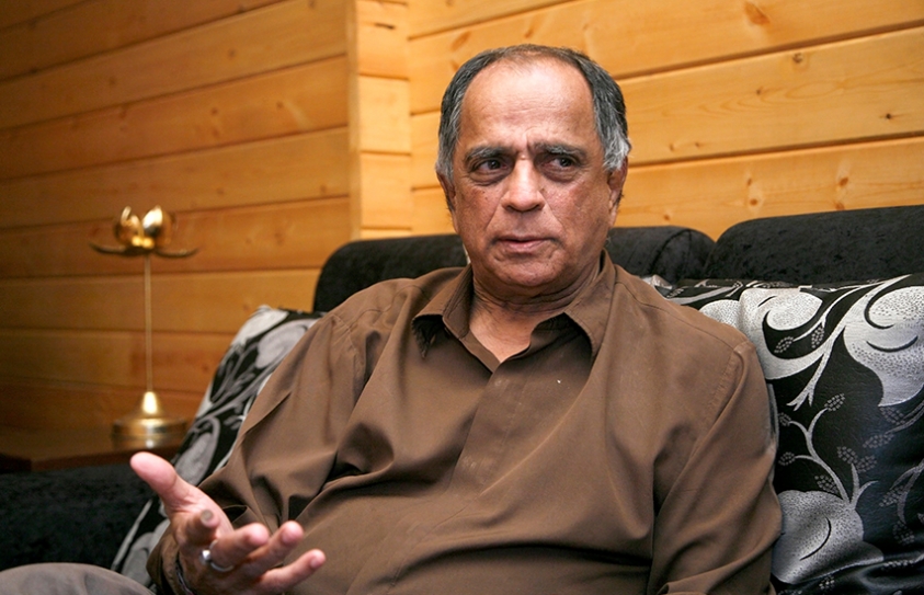   Industry Fumes At Nihalani's Comment On Illegal Uncertified Film Screening At Foreign Festivals 