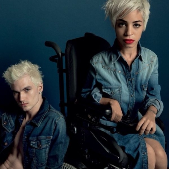 Woman with muscular dystrophy applies to be a fashion model as a joke, gets the job