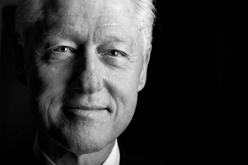 Bill Clinton Praises Ukrainian Protesters During Hollywood Charity Event