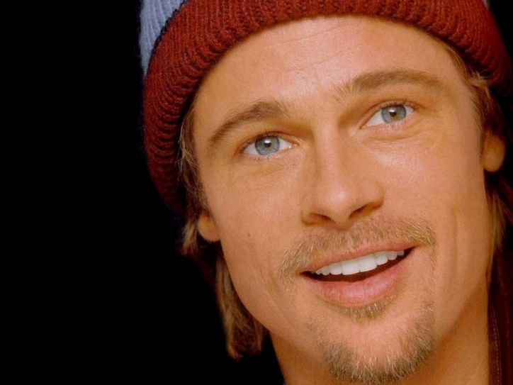 Brad Pitt teams up with website for charity