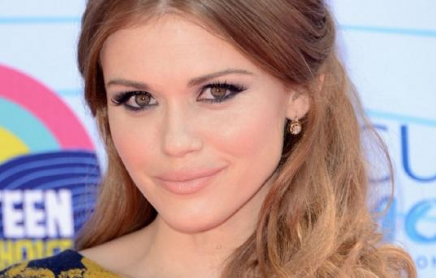 Teen Wolf's Holland Roden Speaks Up For Homeless Dogs