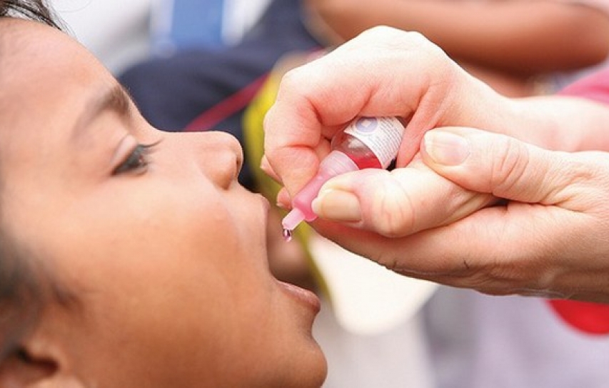 Polio eradication by vaccination: good news and bad