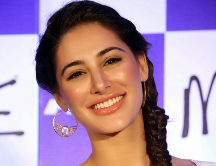 Nargis Fakhri to raise funds for Jammu and Kashmir flood victims