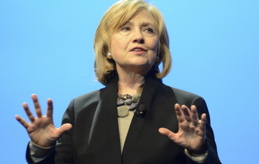 Hillary Clinton Unveils Early Literacy Toolkit For Pediatricians And Parents