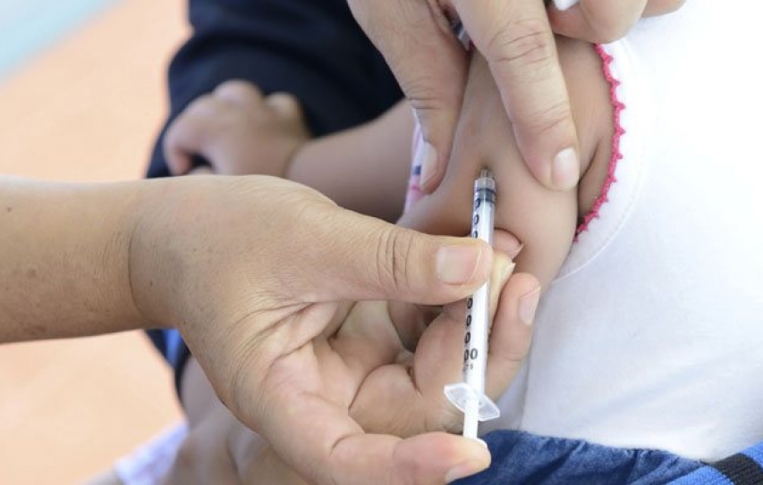 Centre launches 'Mission Indradhanush' for children vaccination