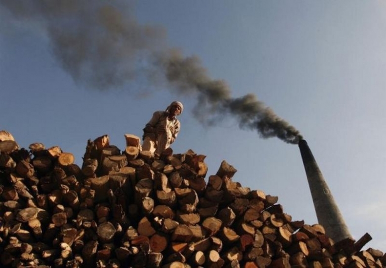 India says carbon emissions will grow as it drives to beat poverty