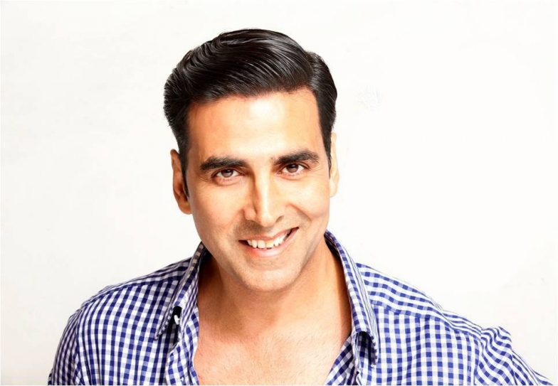 Akshay Kumar leads online support for Global Action/2015 campaign launch