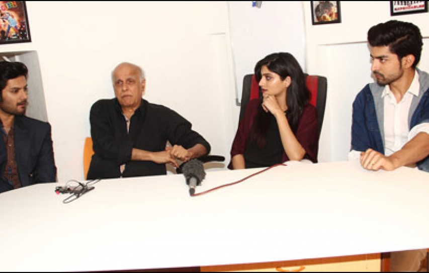 Mahesh Bhatt, KHAMOSHIYAN cast visit Glamsham.com office