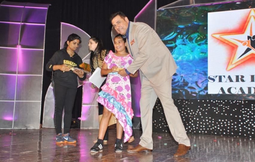 Bollywood and television Industry come out in support of Mumbai Children