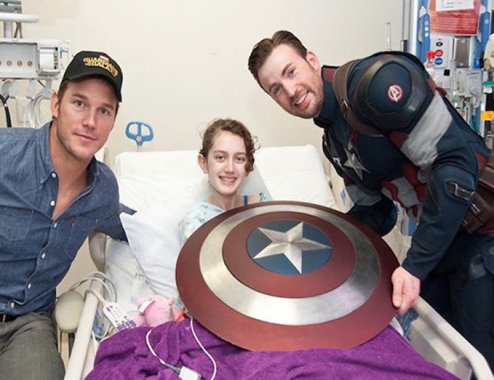 Chris Pratt And Chris Evans Visit Seattle Children’s Hospital