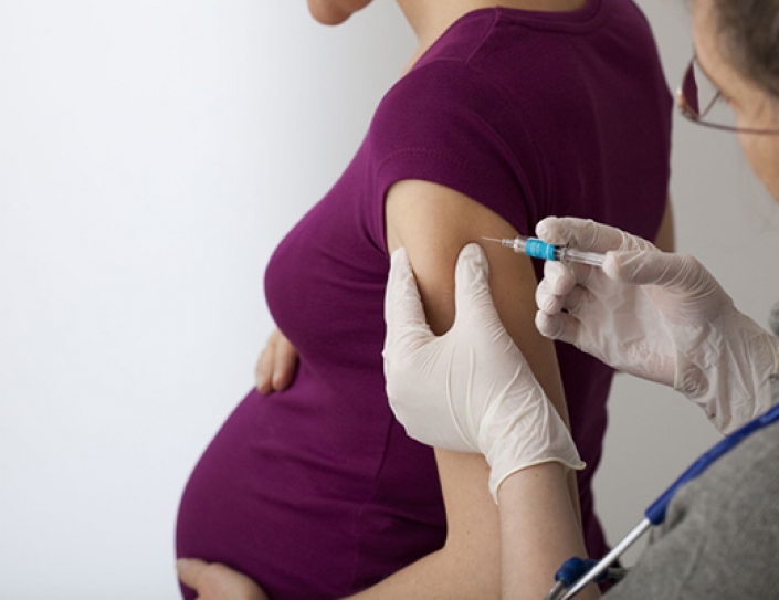 Vaccine Shots Every Woman Should Take Before & During Pregnancy