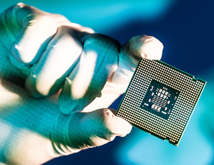 Intel Delays Its Next Next-Generation 10 Nanometer Chips