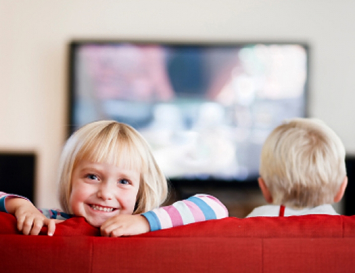 On Kid’s TV, Sugary Treats Pitched To Parents As Healthy