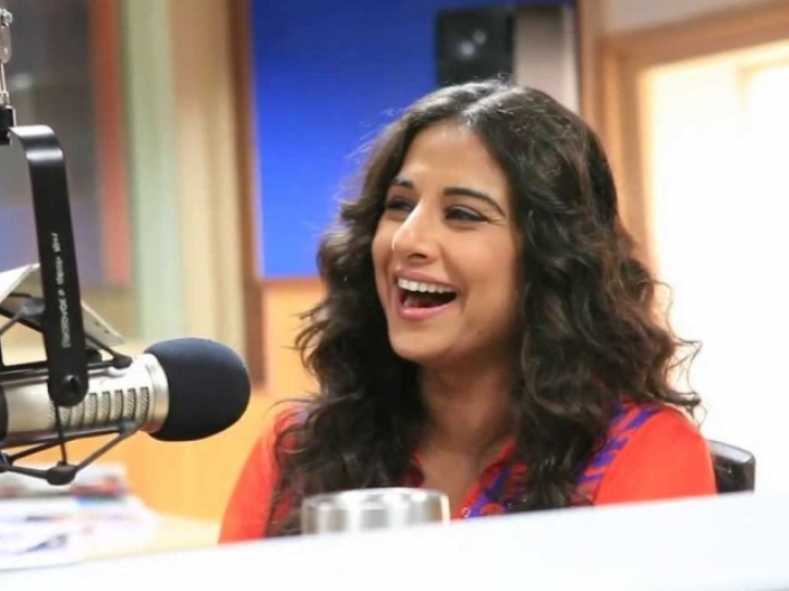 Vidya Enjoys 'Superwoman' Experience On Radio.