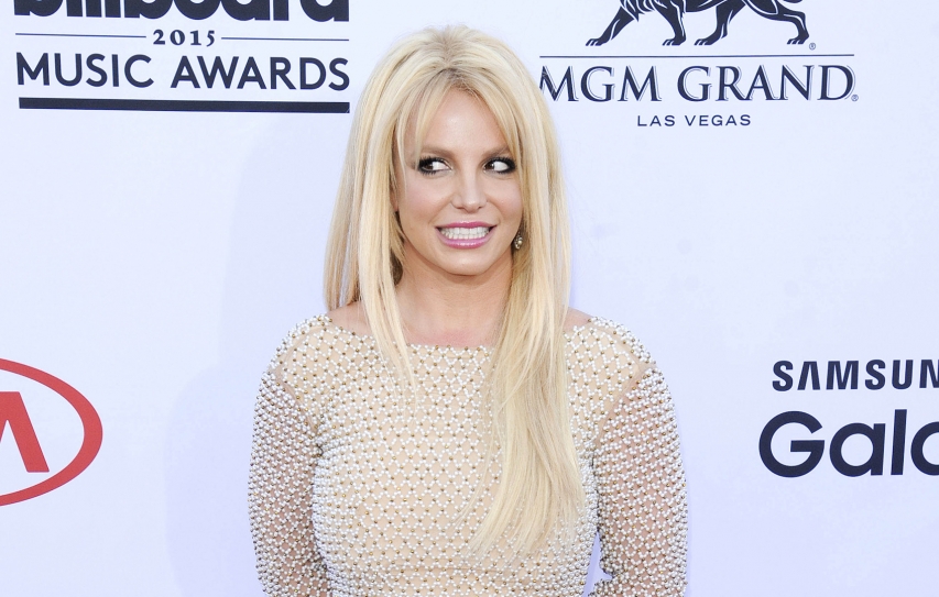 Britney Spears Collaborates With Rape Crisis Center To Encourage Women's Safety During Christmas.