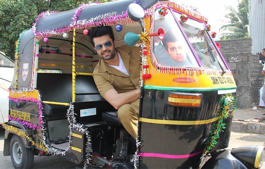 Mission Sapne-2 Manish Paul Turns Auto-Rickshaw Driver