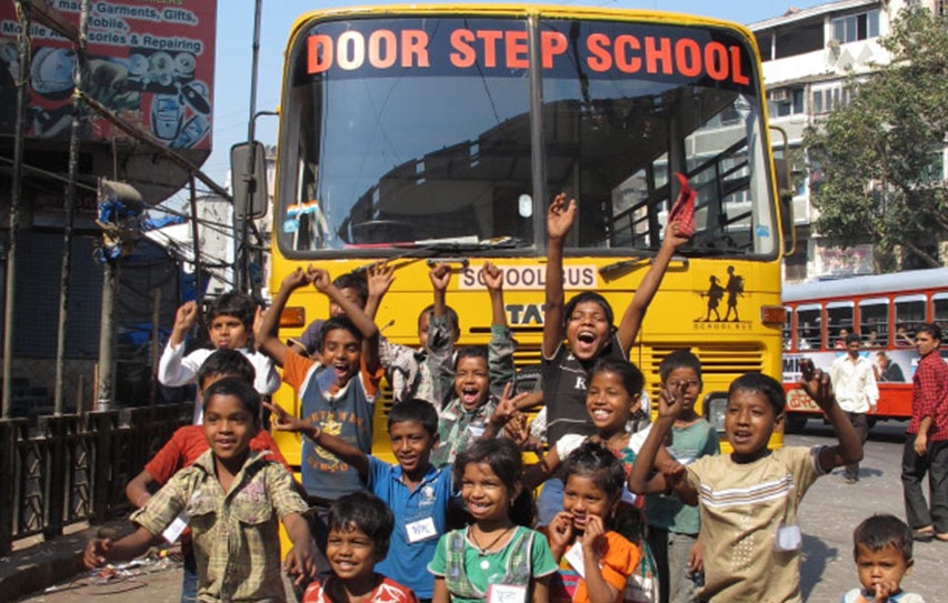 This School Goes Door-To-Door, To Roads, Railway Stations To Educate Children