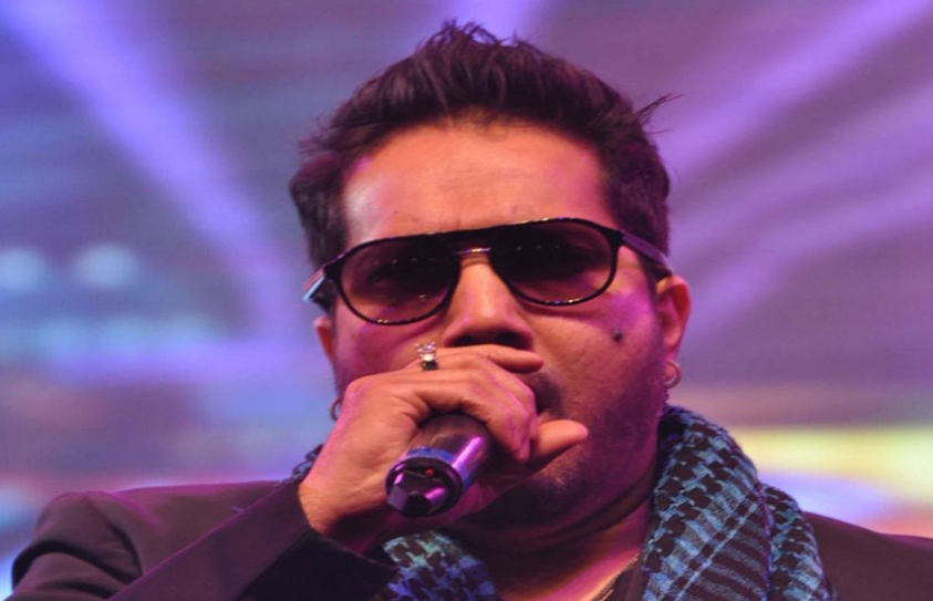 Mika Singh Preforms For Charity