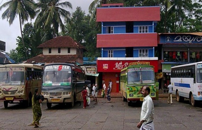 Public Transport Workers Lead A Unique Charity Drive In Kerala