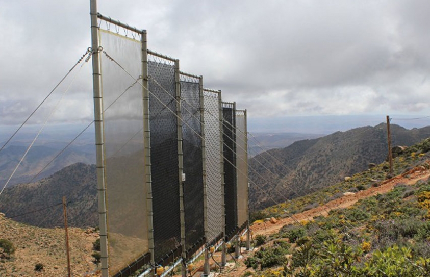 Desert 'fog catchers' make water out of thin air