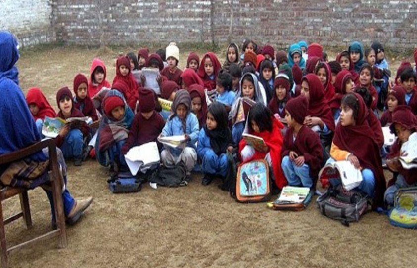 Locals Are Paying The Rent To Keep A Govt School Running In This Punjab Village 