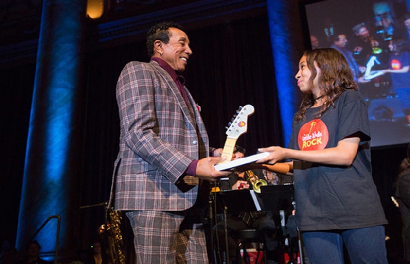 Smokey Robinson To Present $1 Million Check Donated By Niagara Cares For Music Education