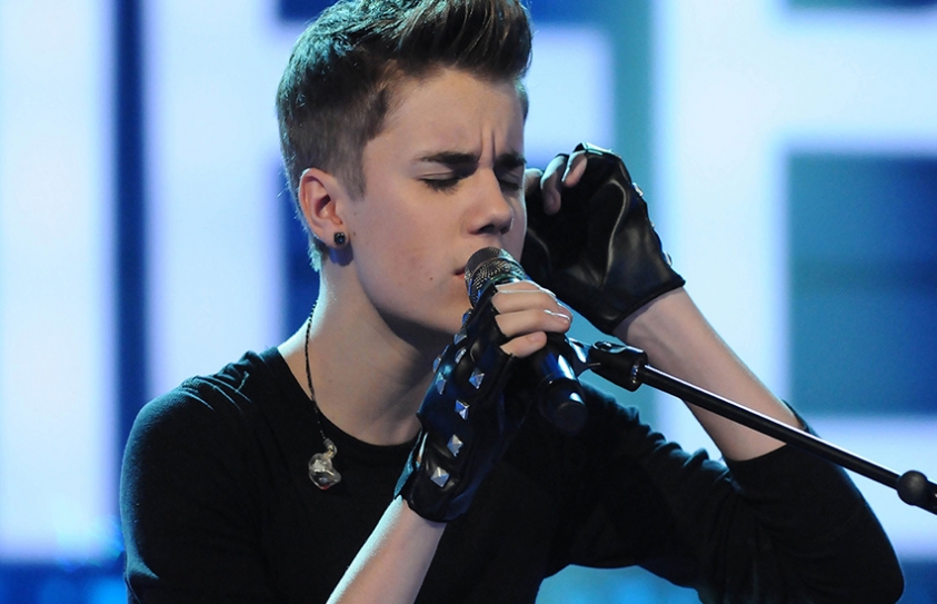 Bieber Gives 100 Free Tickets To Underprivileged Children For His Mumbai Concert 