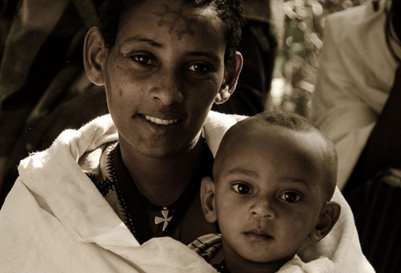 To Lower Maternal Deaths, India Urged to Reconsider Role of Midwives