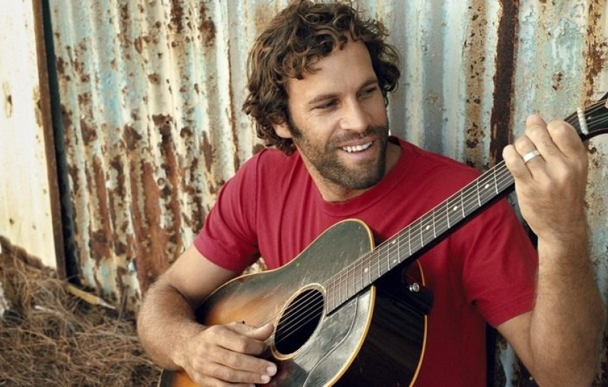 Jack Johnson’s New Live EP Benefits Environmental Education