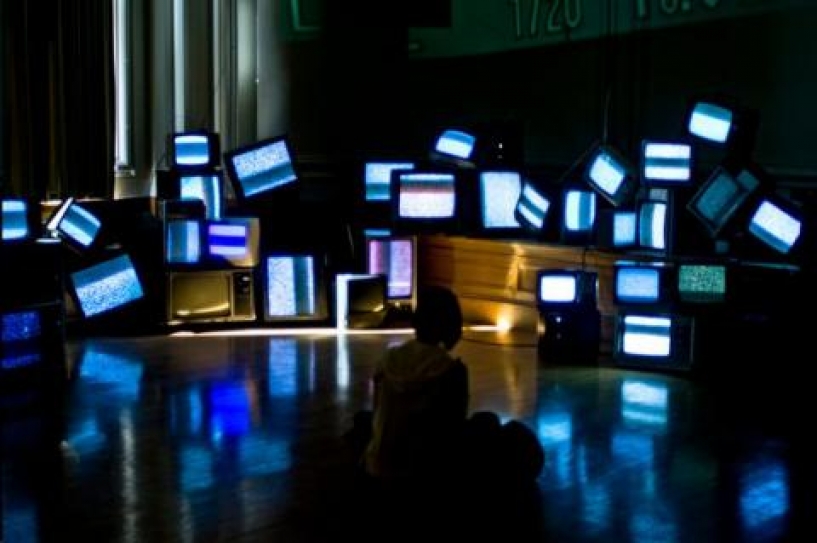 Gauging the Real Effects of Media