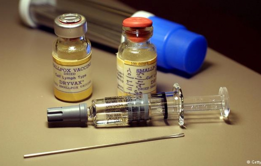 Should smallpox virus specimens be destroyed or retained?
