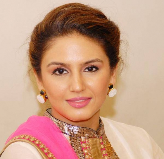 Huma Qureshi to spread social awareness for LGBT community