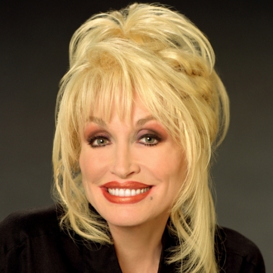 Dolly Parton Hand Delivers Millionth UK Imagination Library Book