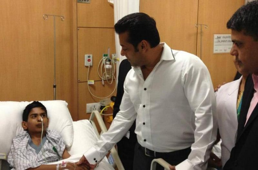 On Eid, Salman pledges to help 100 children with heart ailment