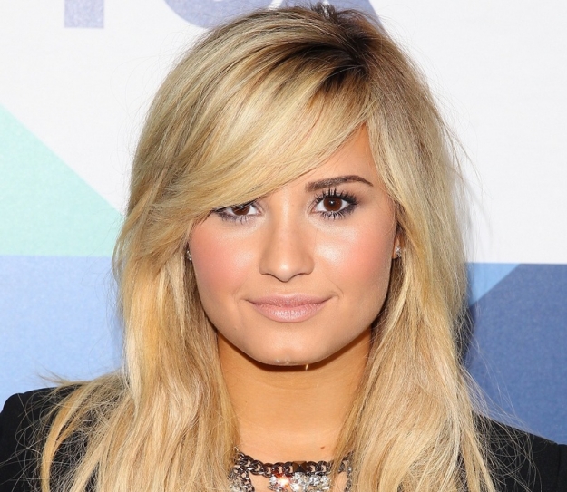 Demi Lovato Talks Girl Power in Behind-the-Scenes Video