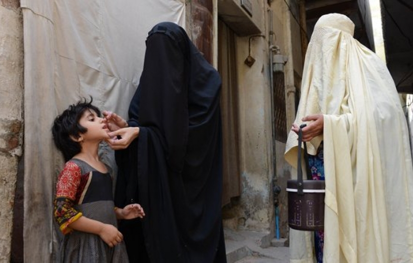 Helping Children, Despite Death Threats: A Vaccinator Explains