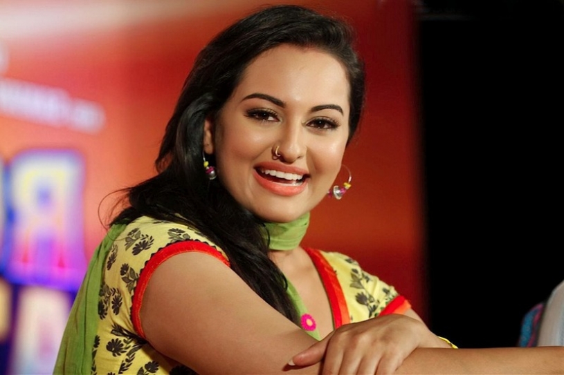 Sonakshi Sinha pledges to donate her eyes