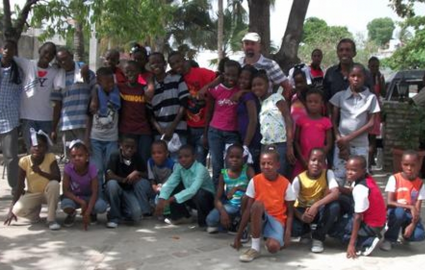 Hollywood helps host charity concert to help Haitian orphanage