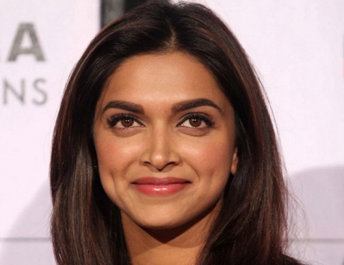 Deepika Padukone gets thumbs-up for her mental health initiative