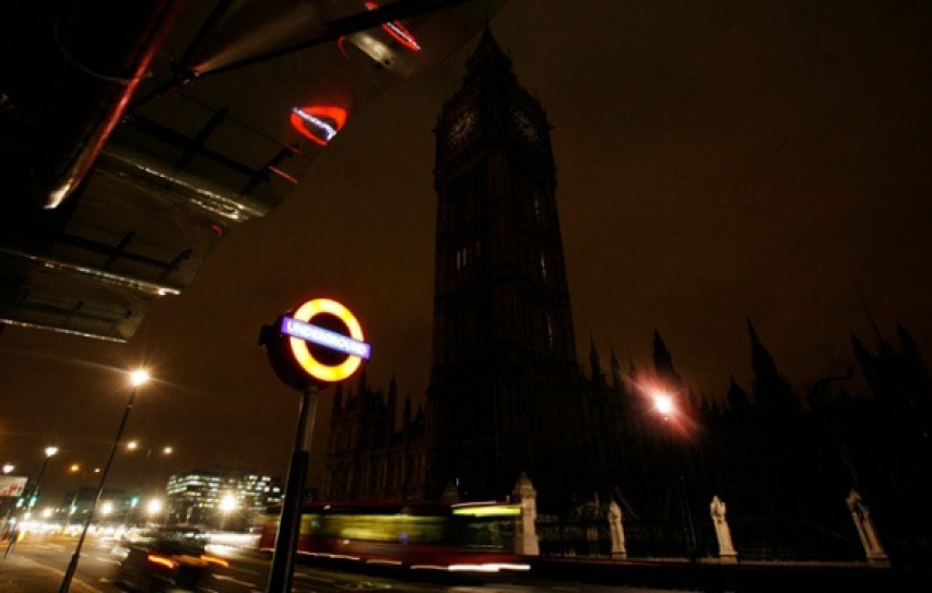 Earth Hour: Millions Will Switch Off Lights Around The World For Climate Action