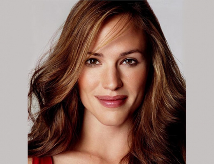 Jennifer Garner Joins Moms  Social Good Event