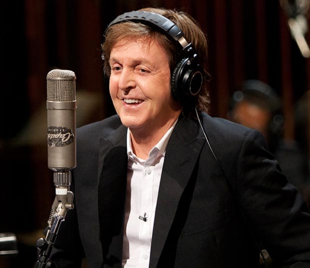 Top Chef Jamie Oliver Cooks Song With Ed Sheeran, Sir Paul McCartney For 'Food Revolution Day'