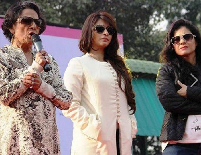 Tanuja, Kajol, Tanishaa Come Together For Breast Cancer Awareness