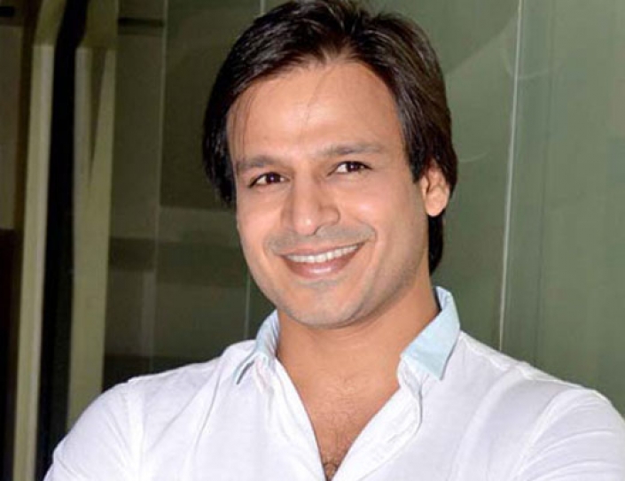 Vivek Oberoi Gives Support For 100 Girls!