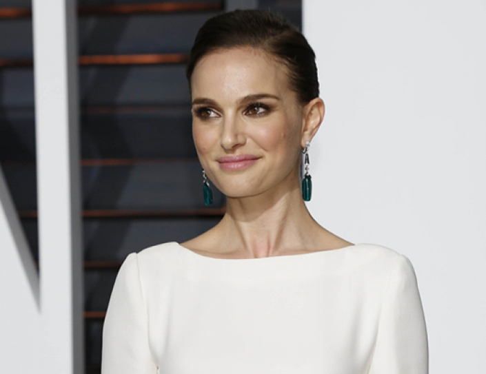 Natalie Portman Wants Female Director For Ginsburg Biopic.