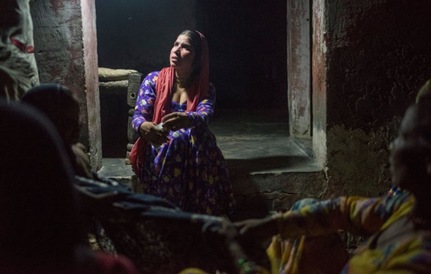 Indian Women Seeking Jobs Confront Taboos and Threats