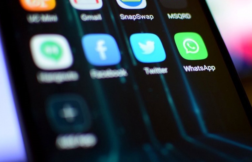 Bihar Police Given Smart Phones: Will Use Social Media To Communicate
