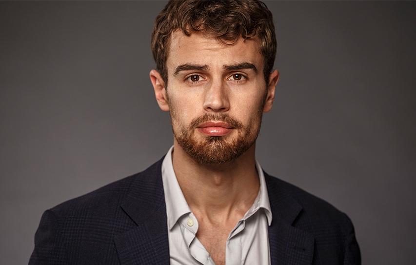 Divergent's Theo James Visits Refugee Camps In Greece