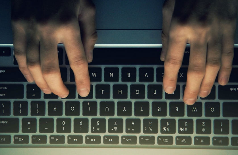 Ex-NSA Hacker Creates Tool To Warn You Of Webcam Spies